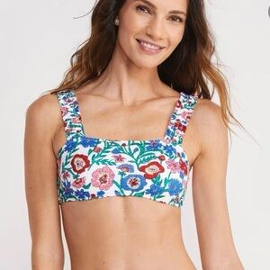 NWT women’s Vineyard Vines smocked bikini top